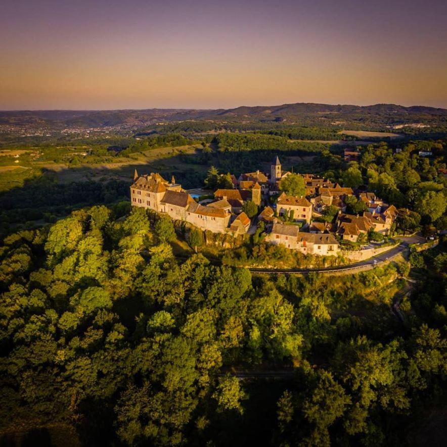 Maison Pierre Loti, Gite Historique Et Spacieux En Vallee De La Dordogne Bretenoux Exteriör bild